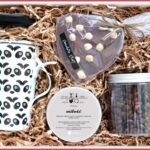 Cup&You Zestaw Prezentowy Dla Zakochanych Lovebox Miłość Na Wynos Herbata Czarna Miłość 120G Kawa Ziarnista 200G Amore Mio Duży Kubek Z Zaparzaczem